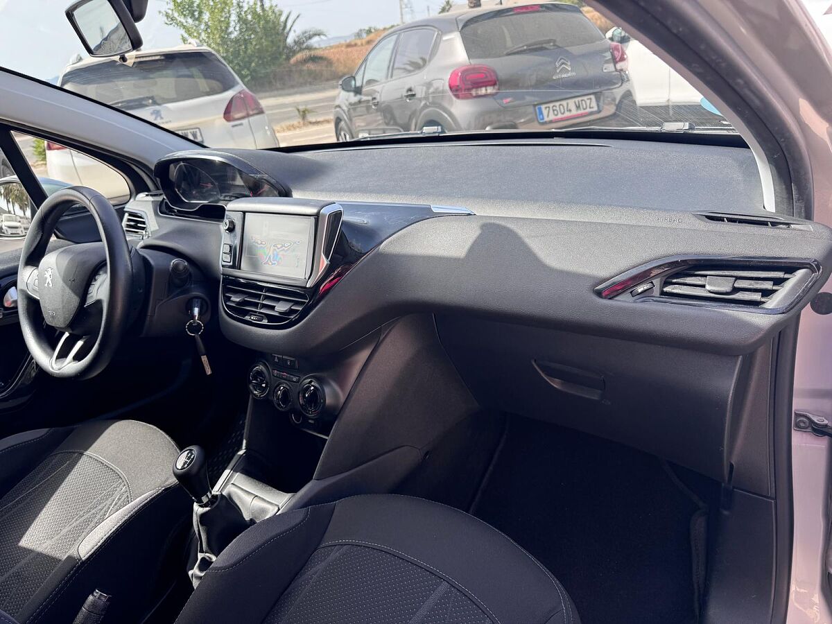  PEUGEOT 208 ACTIVE 1.2 VTI SPANISH LHD IN SPAIN ONLY 101000 MILES SUPERB 2012